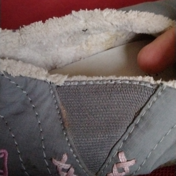 KEEN SLIPPERS - Picture 10 of 11